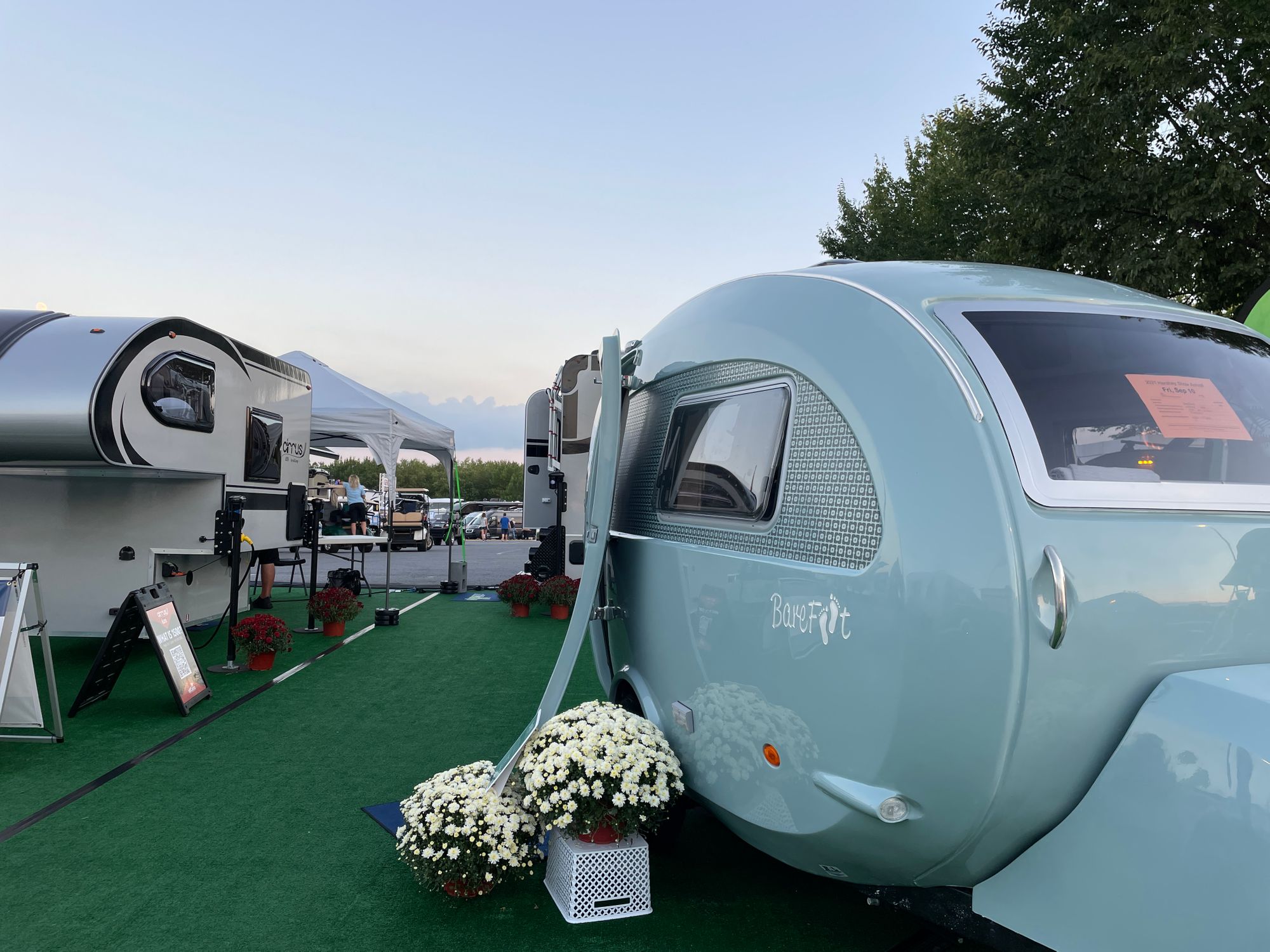 Barefoot and Cirrus at the Hershey RV Show