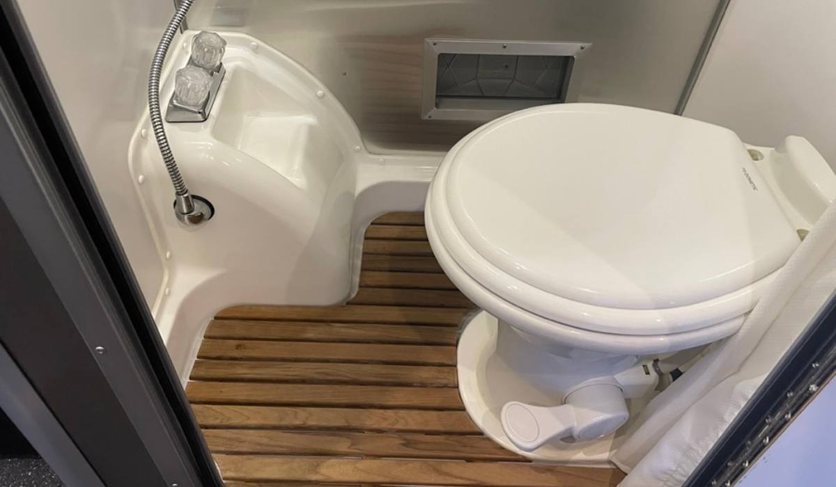 How to Use an RV Toilet [RVezy Guide for Beginners] | RVezy