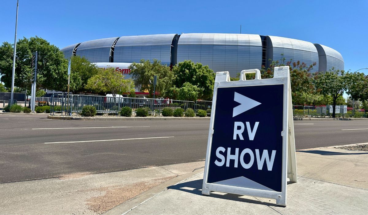 How to Find an RV Show in Arizona [Dates, Locations, Tips]